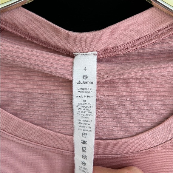 lululemon athletica Swiftly Tech Top + NWOTHair Scrunchie - Picture 3 of 8
